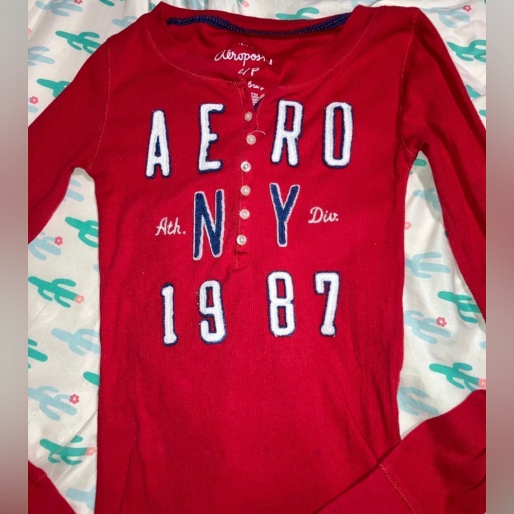 Aeropostale Long Sleeve Top! - Picture 2 of 3